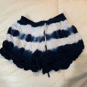 Hollister flowy shorts